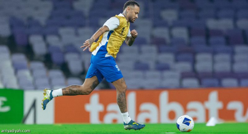 سانتوس يجتمع مع والد نيمار.. والرئيس: الأمر حساس