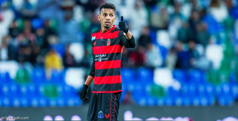 بعد 3 مواسم ونصف.. عسيري يزور الشباك