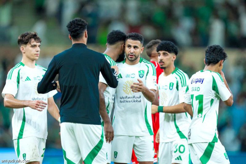 الأهلي يستقبل كارينيو بالانتصار التاسع