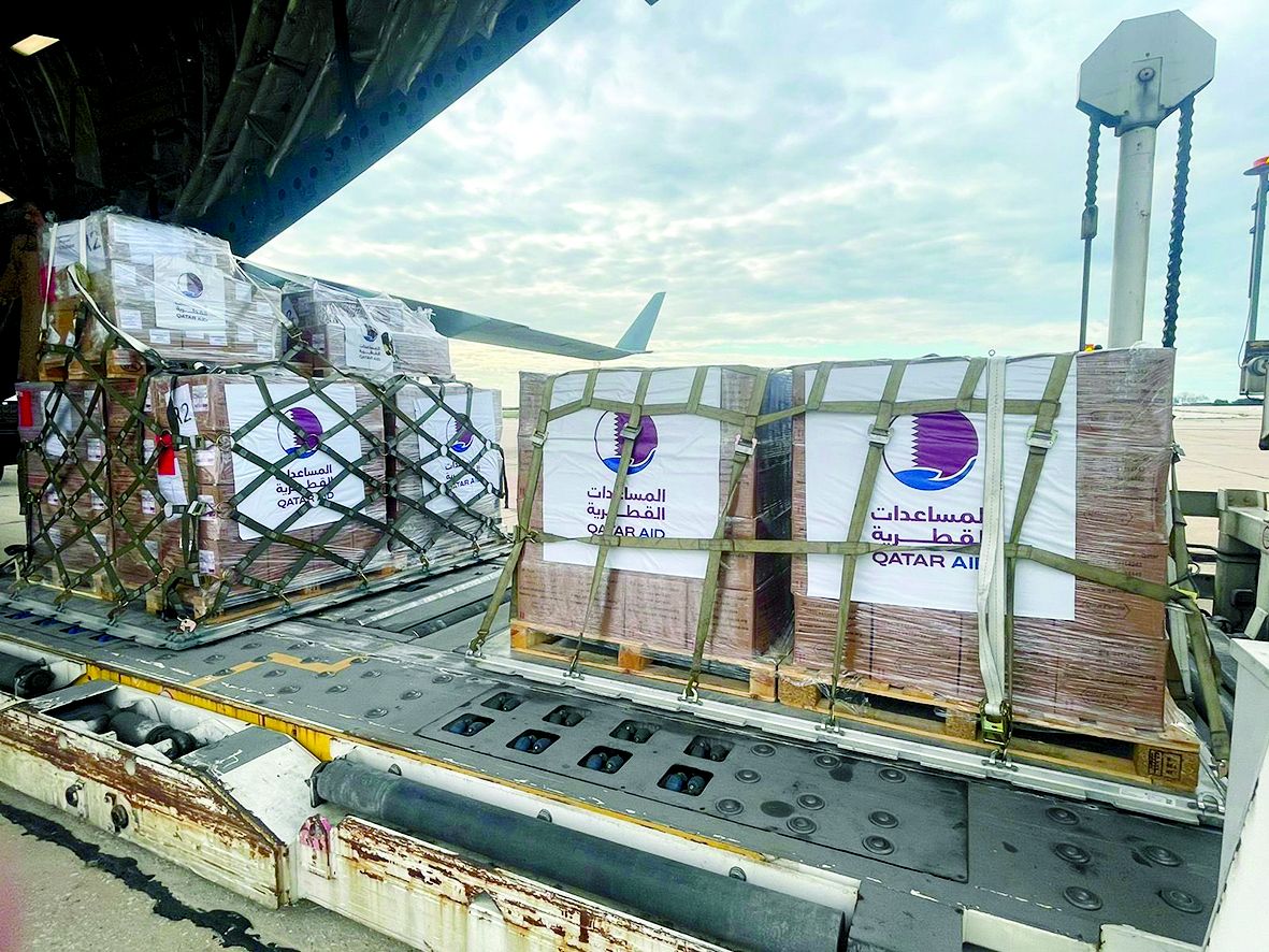 طائرة مساعدات قطرية للشعب اللبناني