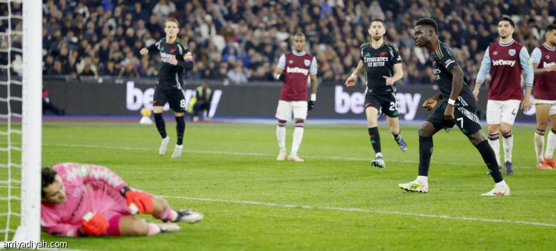 أرسنال يسحق ويست هام بخماسية