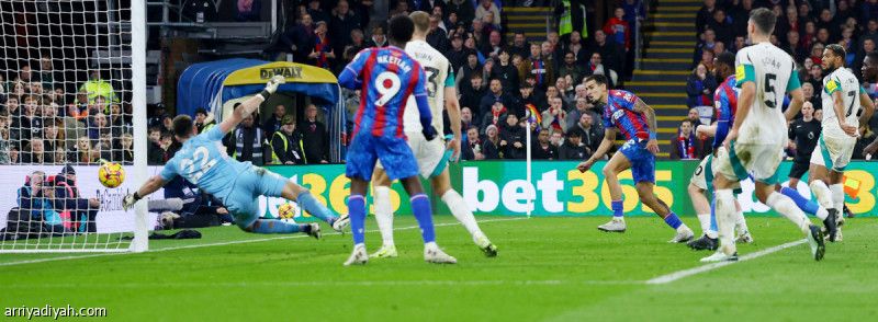 بالاس يخطف نقطة من نيوكاسل.. ونوتنجهام يكسب أبسويتش