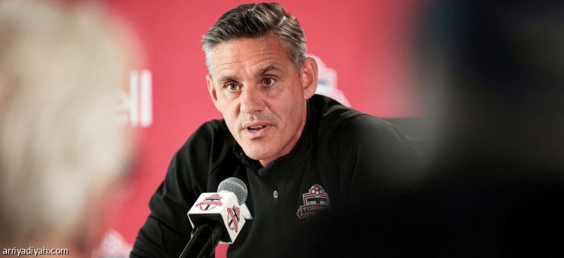 بسبب طائرة التجسس.. استقالة مدرب تورنتو