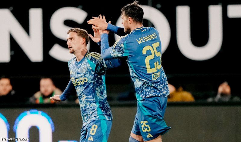 أياكس يعاقب نيميجن بثنائية فيخهورست