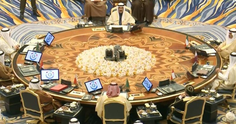 سمو الأمير يرفع الجلسة الافتتاحية للقمة الخليجية الـ45 ويعلن بدء الجلسة المغلقة