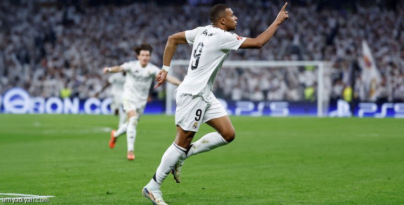 الريال يخنق برشلونة بثنائية خيتافي