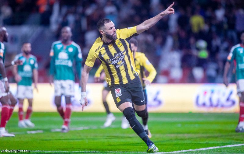 الجولة الـ12.. 3 انتصارات قاتلة.. وبنزيما يعادل رونالدو