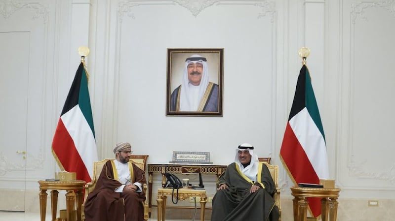 جلالة السلطان يبعث رسالة خطية إلى أمير الكويت