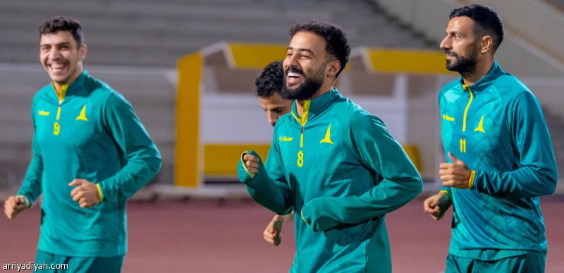 الخليج يجهز شريف