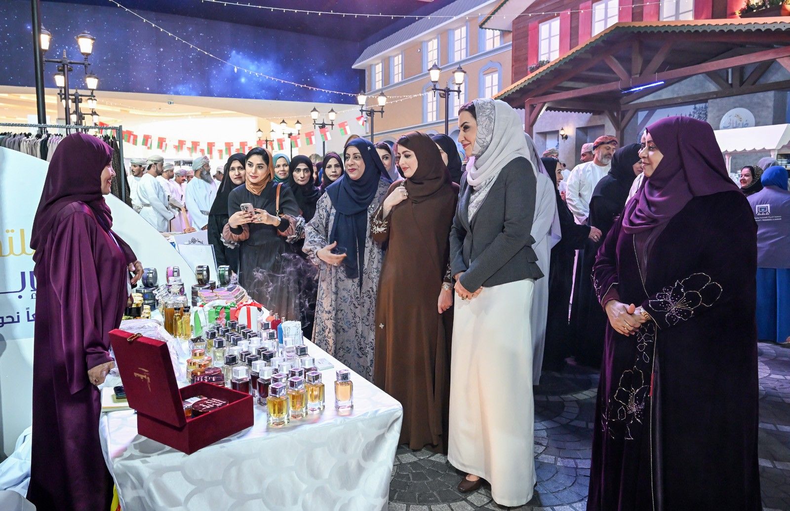 بدء فعاليات ملتقى الإبداع الأسري بمسقط