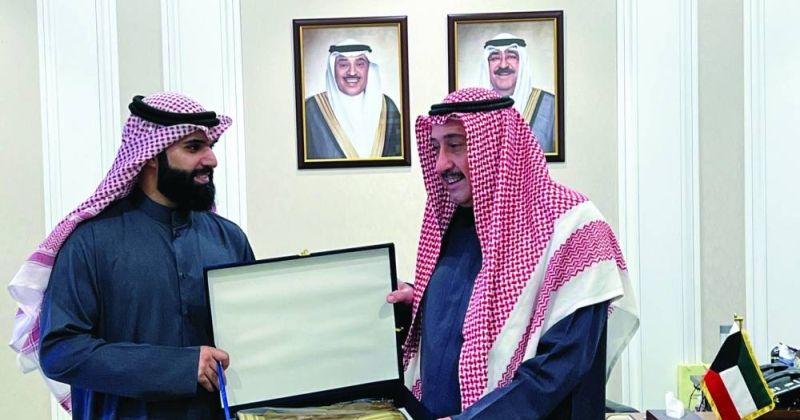 فيصل الحمود خلال تكريمه محمد العلي