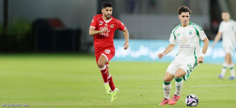 الأهلي يختبر فيجا قبل استقلال طهران