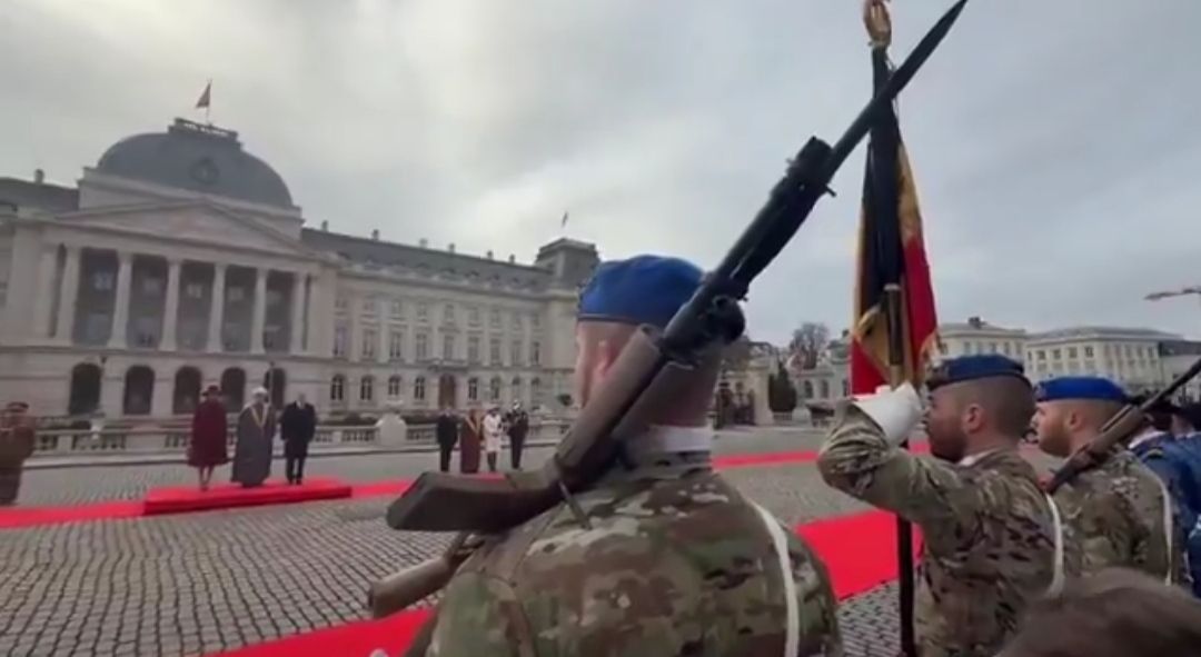 جلالة السُّلطان المعظم وجلالةُ ملك البلجيكيين يعقدان لقاءً ثُنائيًّا