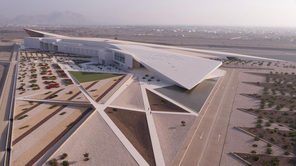 متحف عُمان عبر الزمان يفوز بجائزة فرساي العالمية للهندسة المعمارية والتصميم