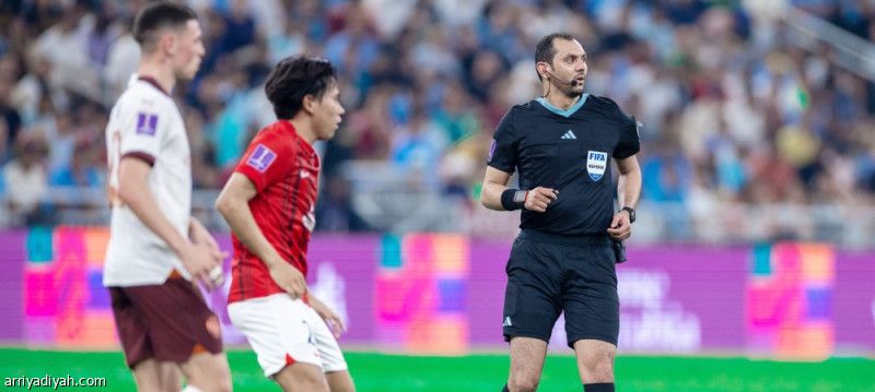 الهويش يضبط مواجهة النصر الإماراتي ودهوك