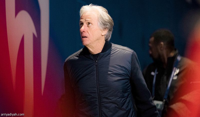 قرار جيسوس يغير نصف تشكيل الهلال