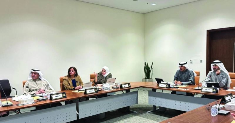 جانب من اجتماع لجنة الفروانية في المجلس البلدي