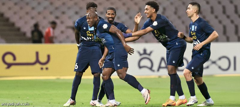 بالثلاثية الأسرع.. الأخدود يصعق الوحدة