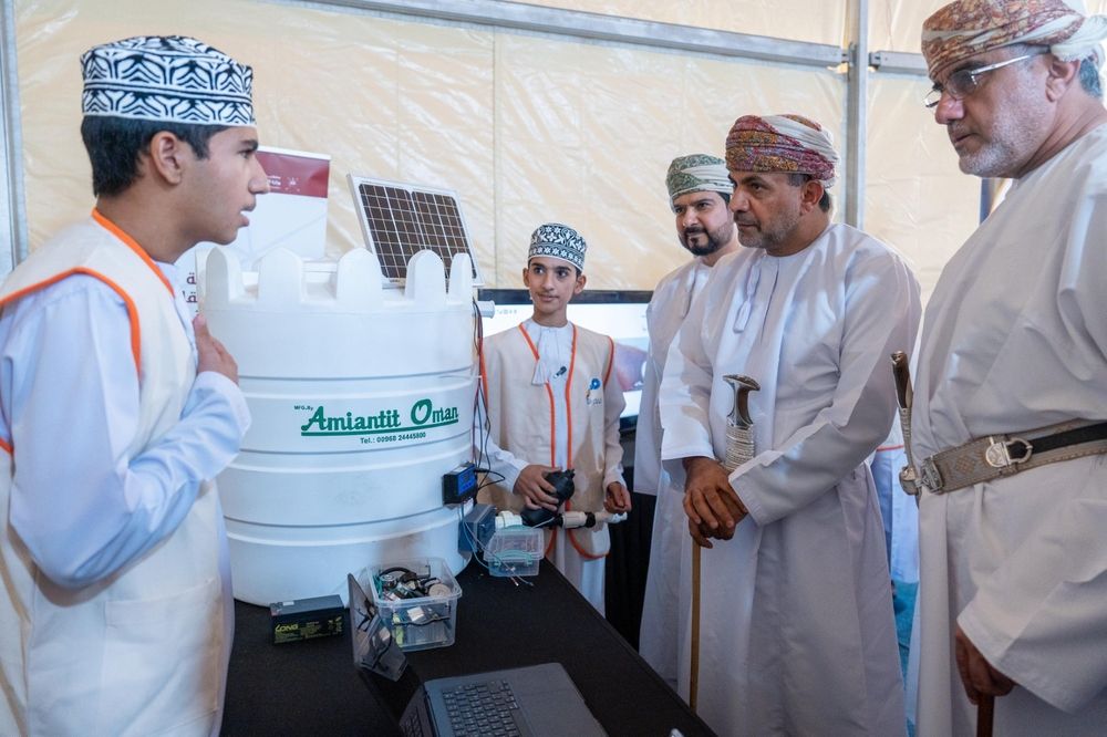 “التجارة والصناعة” تدشن النسخة المطورة من المتجر العماني للمواصفات القياسية