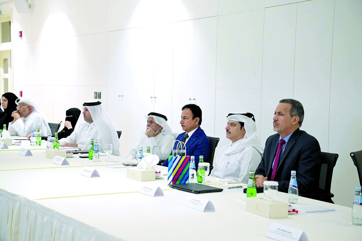 خلال اجتماع المجلس الاستشاري الدولي.. جامعة قطر تبحث تطوير المستشفى الجامعي