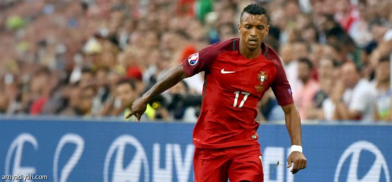 «ناني» يعتزل كرة القدم