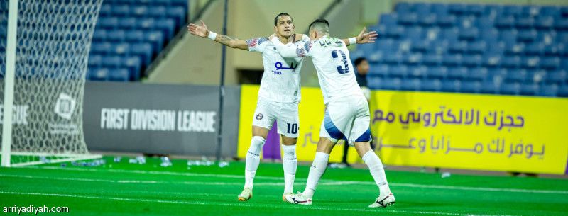 بثنائية.. العدالة يوقف انتصارات الطائي