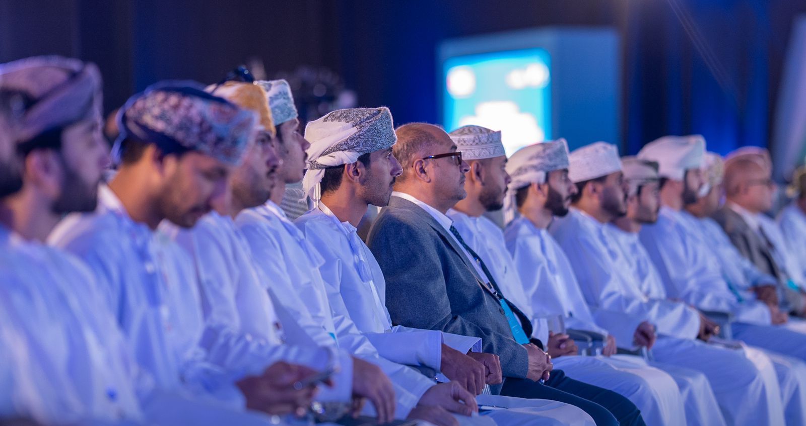 استعراض تمكين الشباب وتحقيق التوازن بين الجنسين في أمن الطيران