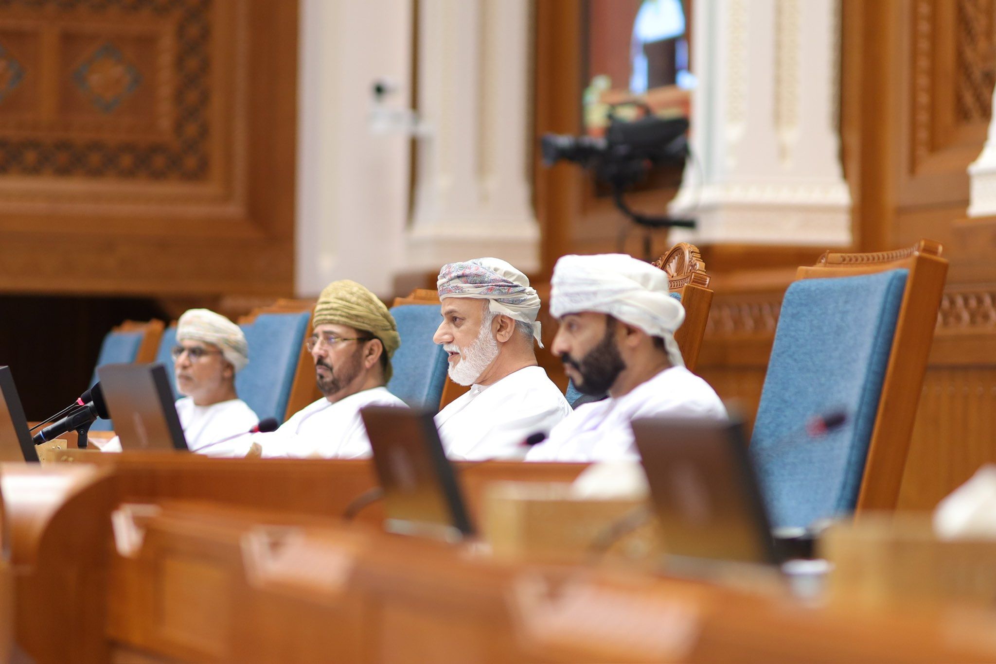 تأجيل تطبيق قانون ضريبة الدخل على الأفراد