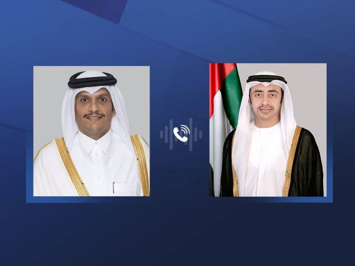 عبدالله بن زايد ورئيس مجلس الوزراء وزير خارجية قطر يبحثان هاتفياً الأوضاع في سوريا