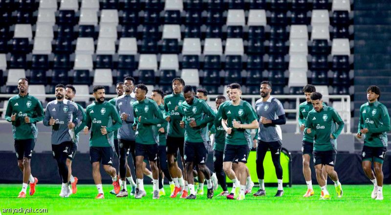 «الخليجي» يرفع اللاعبين إلى 26