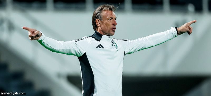 الأخضر.. رينارد يعقد 3 اجتماعات مع الدفاع