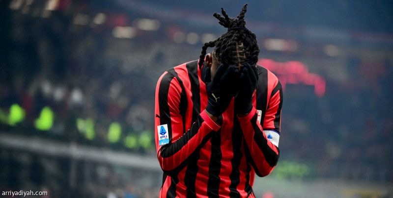 ميلان يتعثر بنقطة جنوى