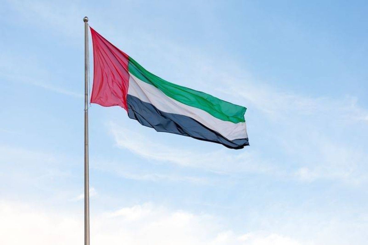 حكام الإمارات يهنئون ملك البحرين بذكرى اليوم الوطني لبلاده