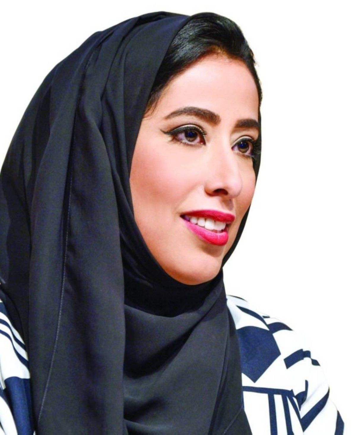 عبدالله بن طوق: المؤسسات الإعلامية شريك استراتيجي بمسيرة التنمية
