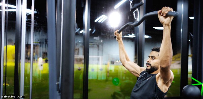 العمري يلتحق بمعسكر الاتحاد