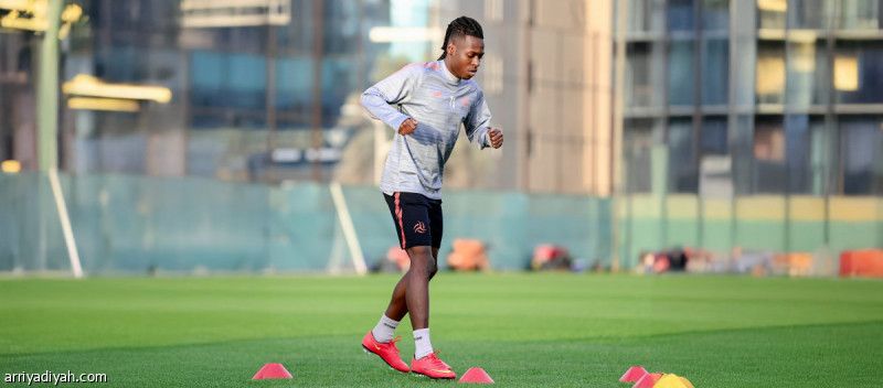 سيبيريا يقود الشباب في الدوحة