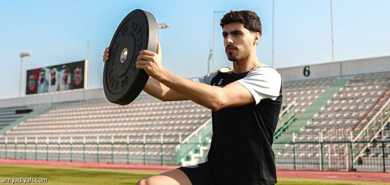 المرة الأولى.. رينارد يستدعي آل موسى