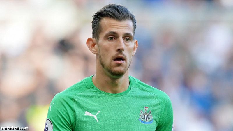 الشباب يقترب من حارس نيوكاسل