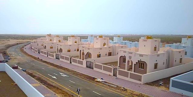 تسليم 26 وحدة سكنية في منطقة “سارج” بجعلان بني بوعلي