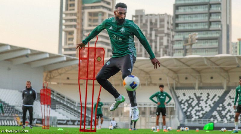 كأس الخليج.. الأخضر يتحدى التأرجح ويرفع شعار الذهب