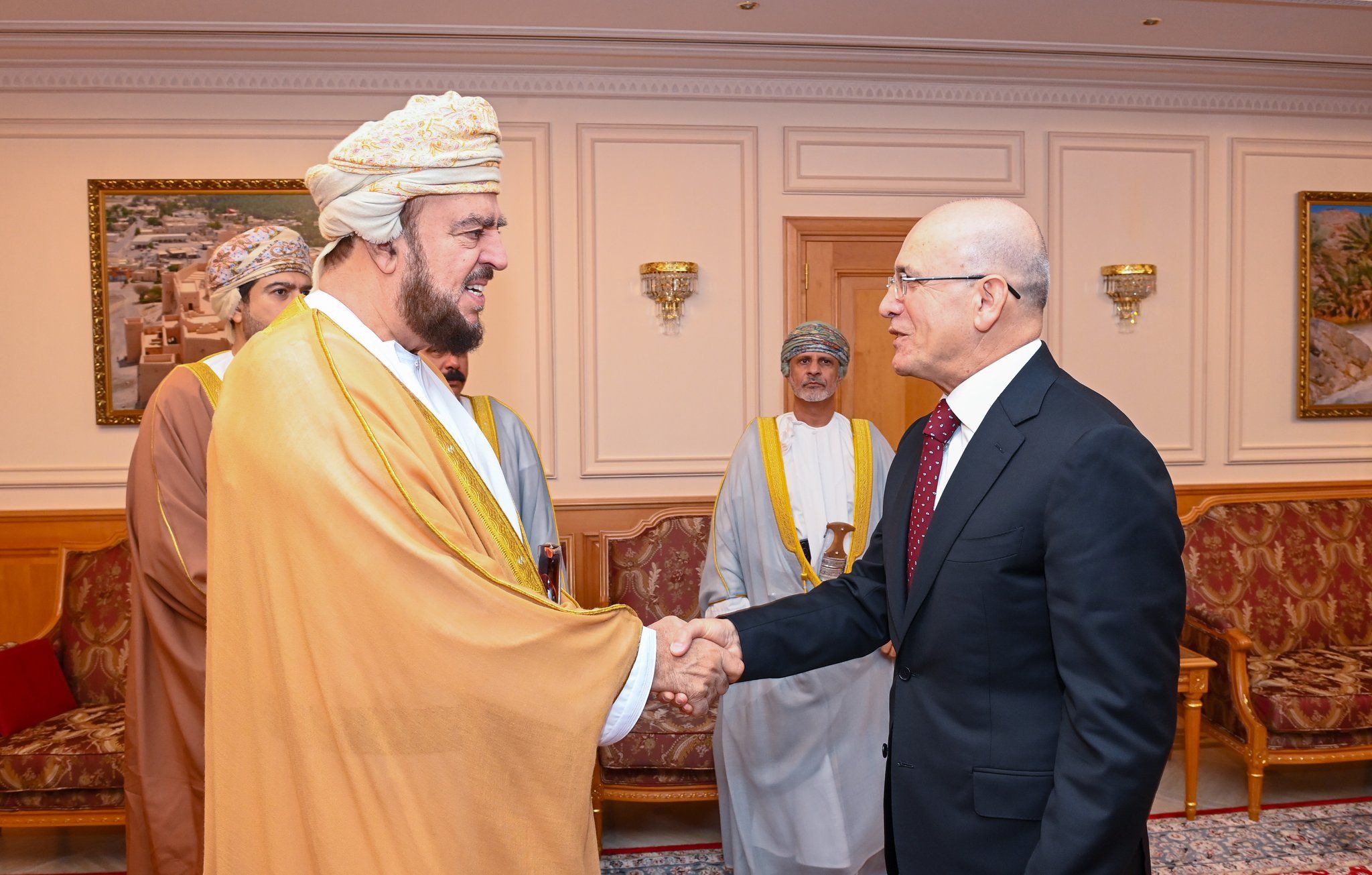 بتكليفٍ سامٍ.. السيد أسعد يستقبل مسؤول تركي