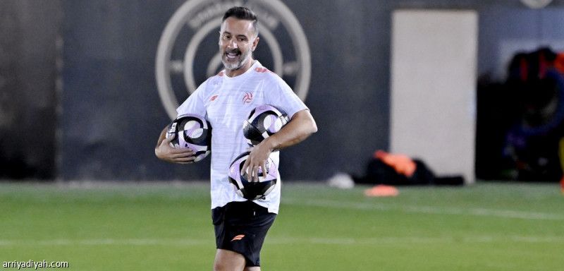 رسميا.. الشباب يعلن رحيل بيريرا