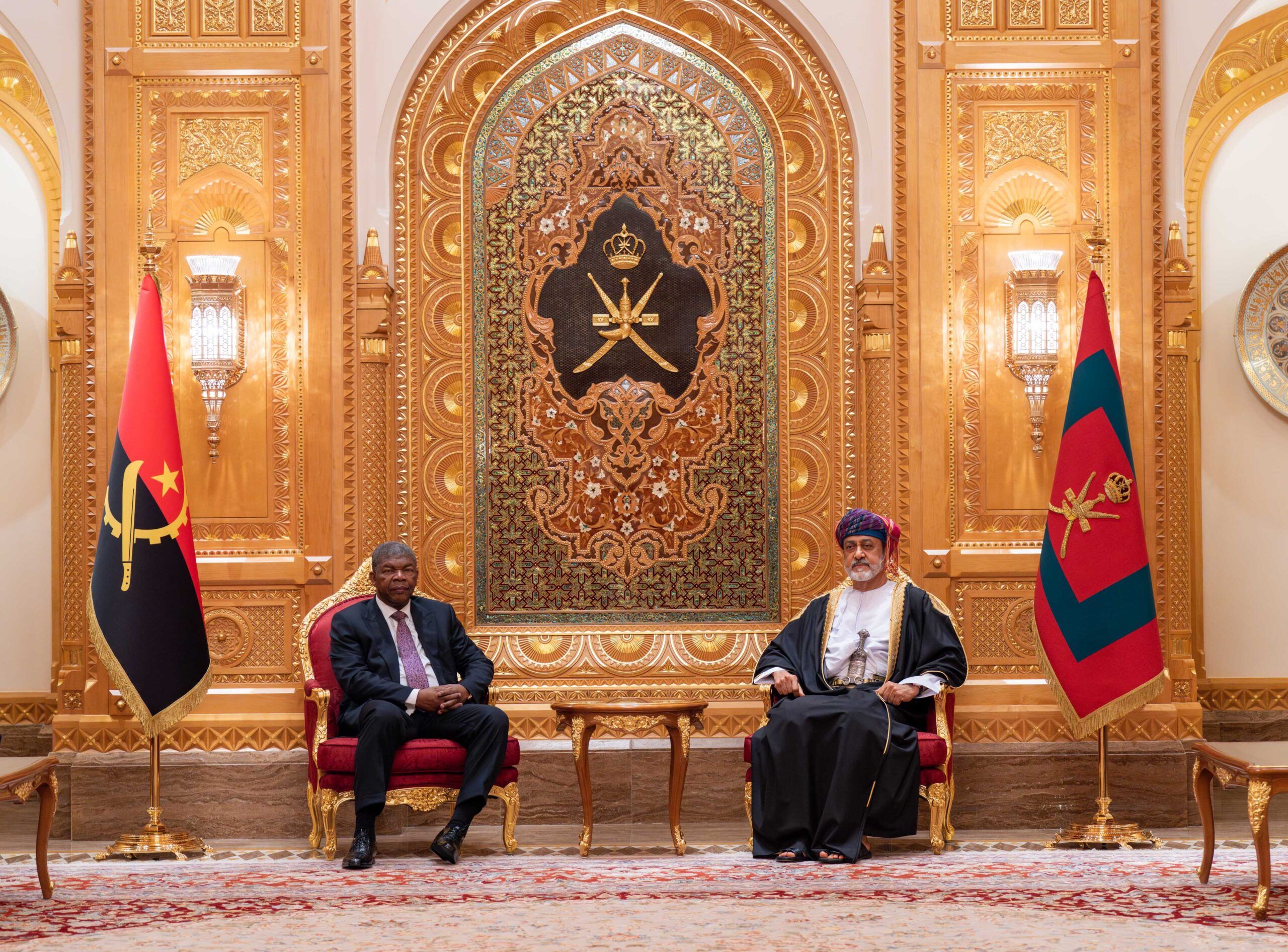 جلالةُ السُّلطان يُقيمُ مأدبة عَشاءٍ رسميّةً تكريمًا لرئيسِ ‎أنجولا