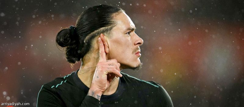 ليفربول يعبر بثنائية ساوثهامبتون