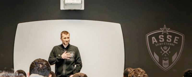 بعد رحيل دالوجليو.. هورنيلاند يقود سانت اتيان