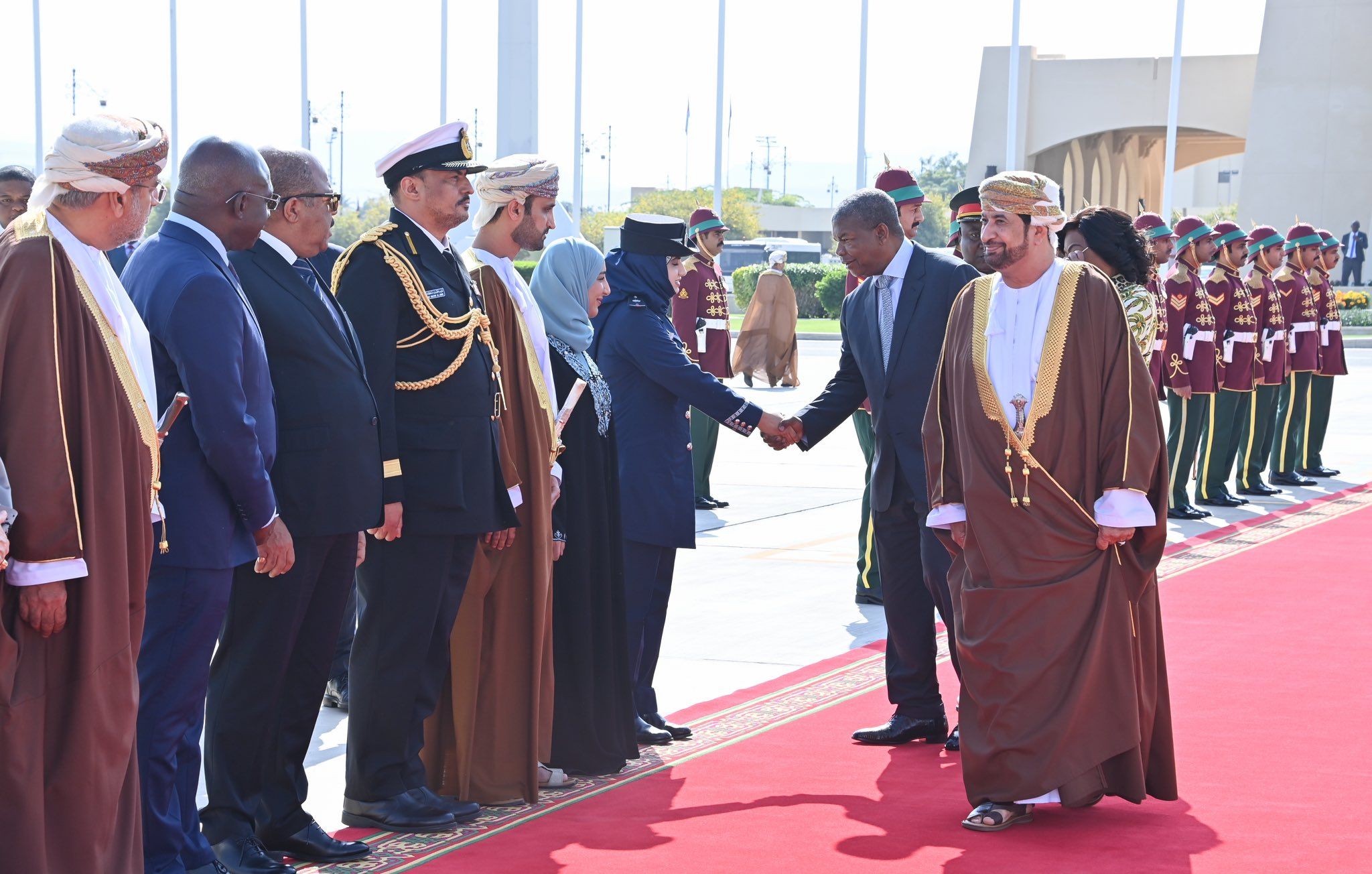 رئيسِ أنجولا يختتم زيارته الرسميّة لسلطنة عُمان