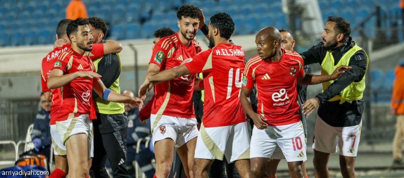 الأهلي المصري يعاقب بلوزداد بسداسية.. ويتصدر