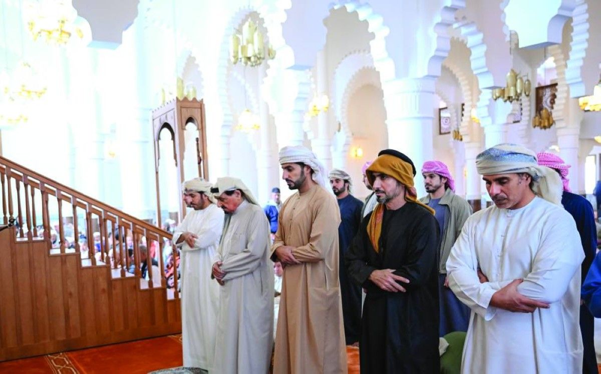 حاكم عجمان يفتتح مسجد عائشة في عين عودة المغربية