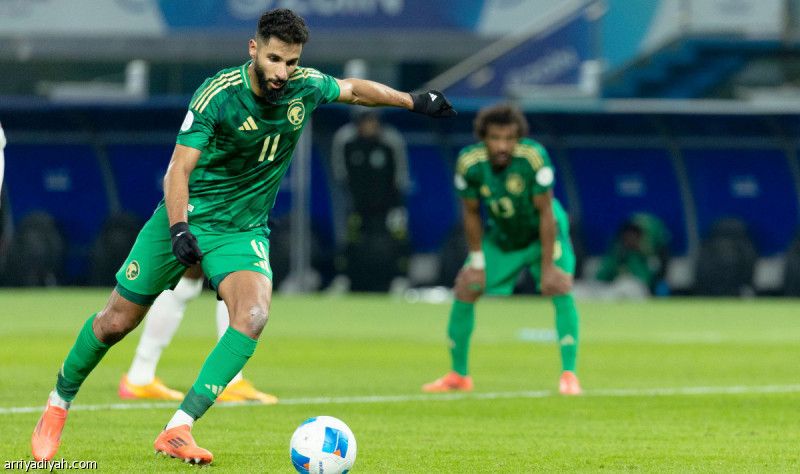 بعد أكثر من عام.. الشهري يفك شفرة جزائيات المنتخب