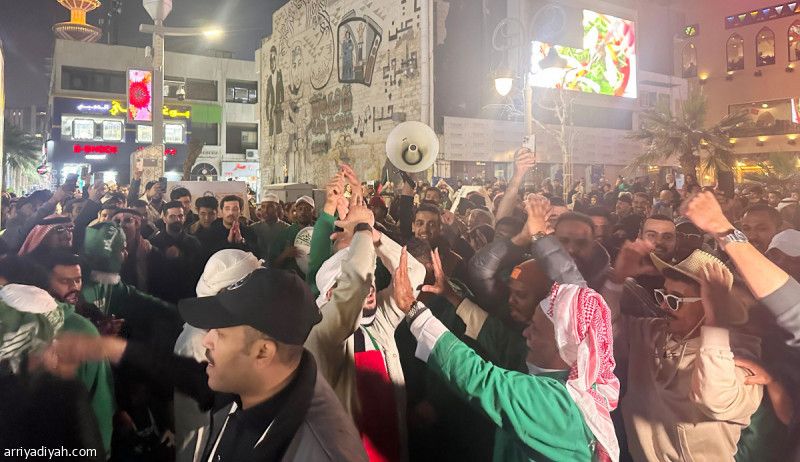 تجمع سعودي.. مسيرة وأهازيج في المباركية